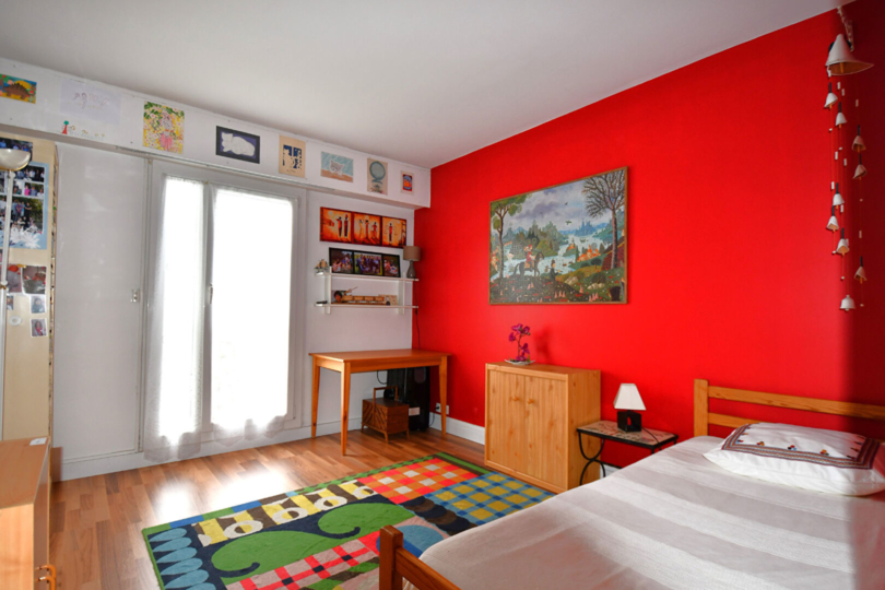 Appartement situé à Chatou de 3 pièces 69.43 m2  à 6 mn du RER